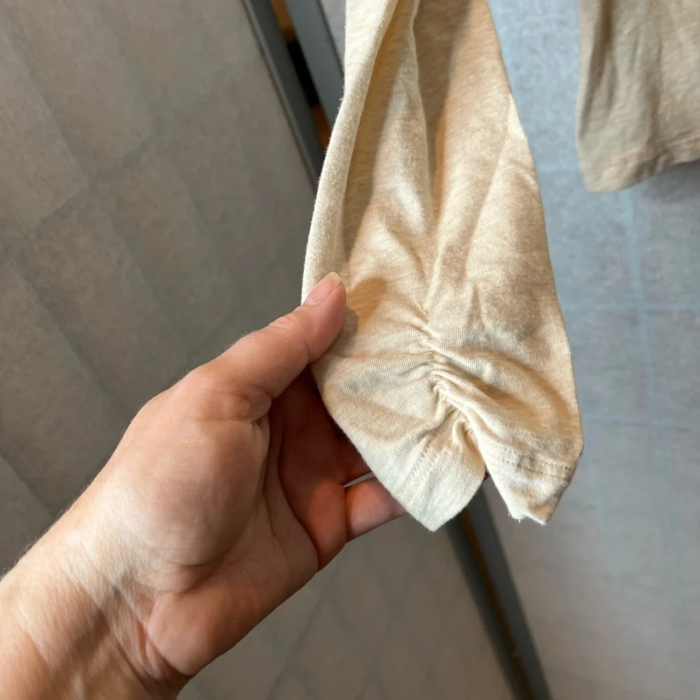 Cabi oatmeal colored long sleeved top - Picture 4 of 6